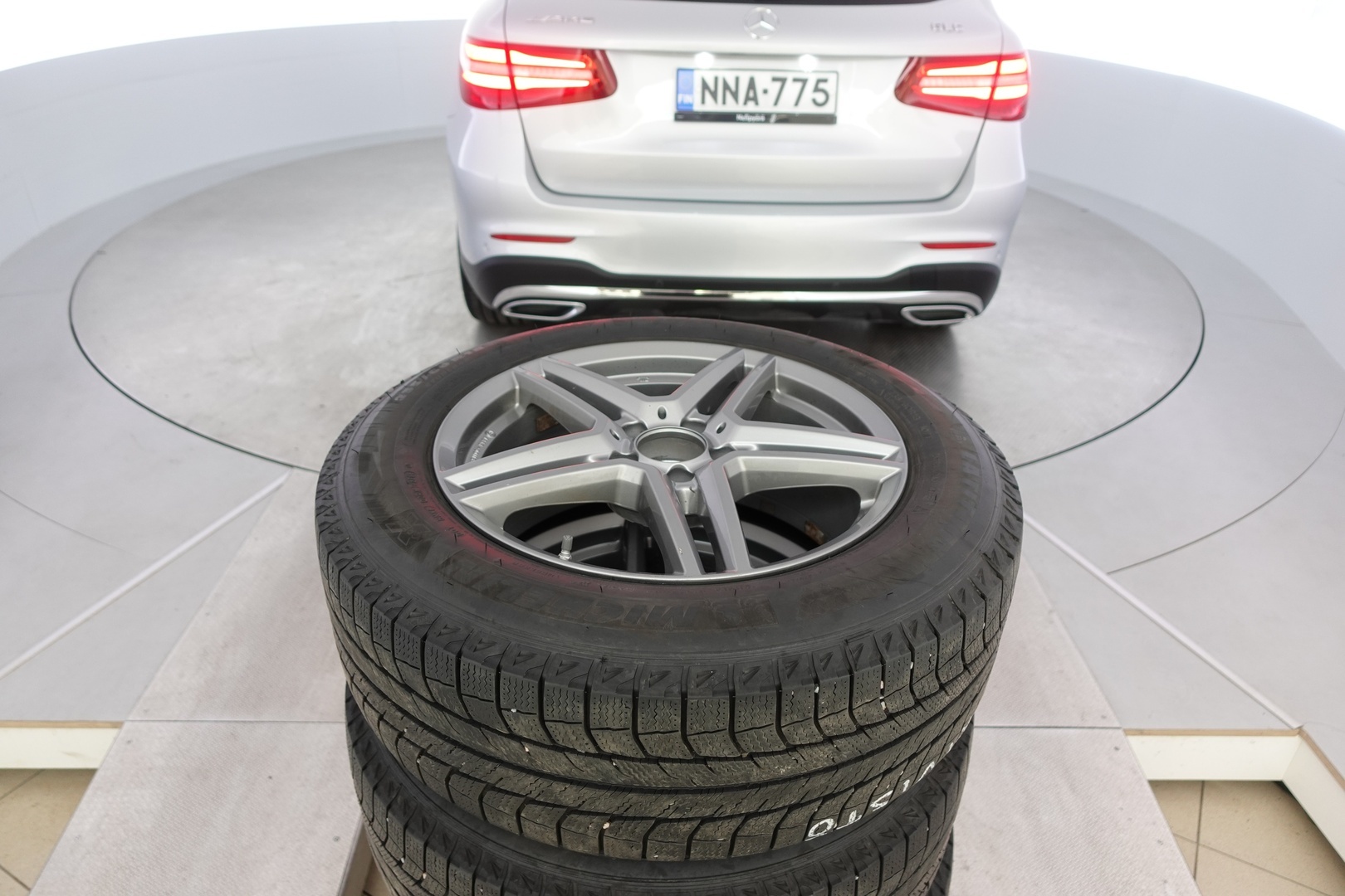 MERCEDES-BENZ GLC 2016