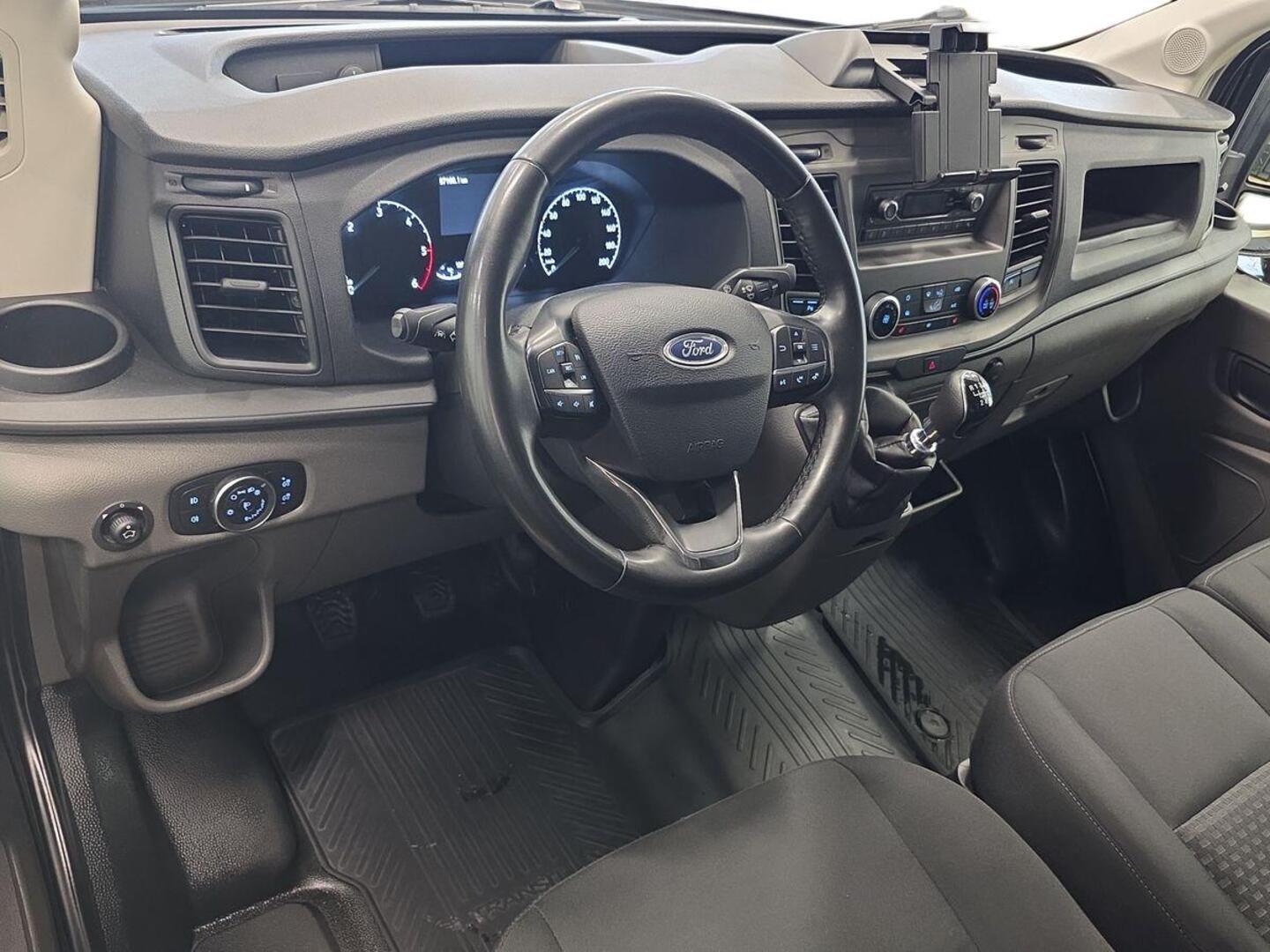 FORD Transit 2023