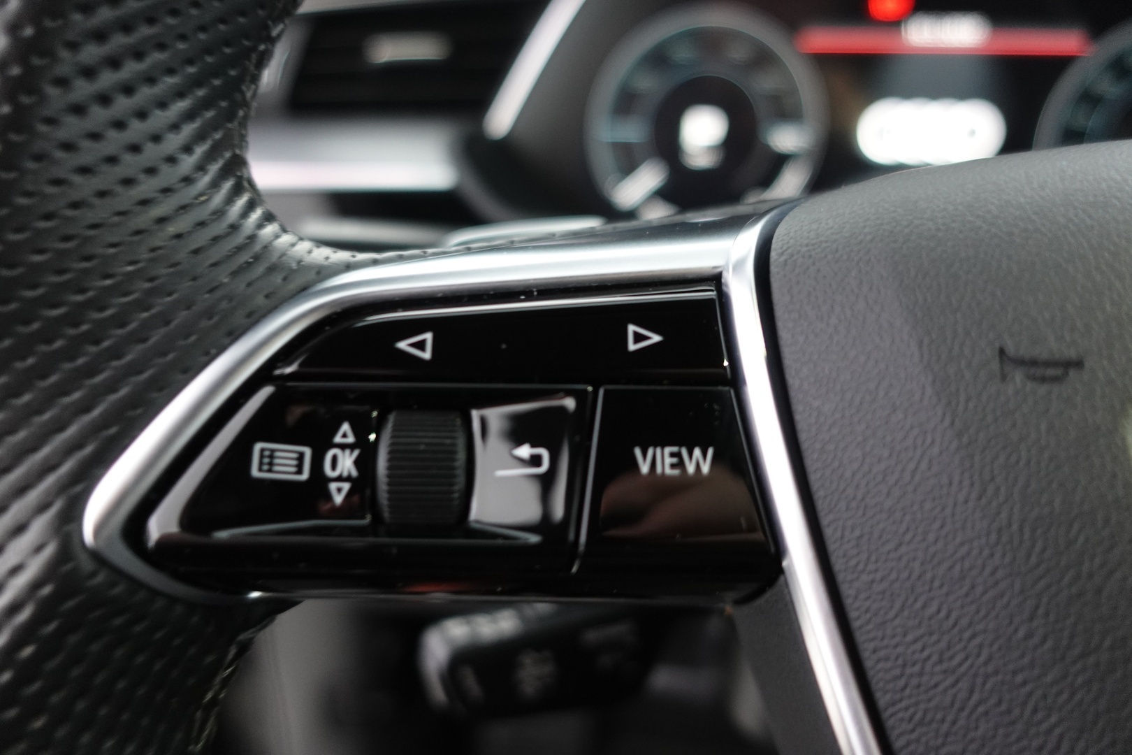 AUDI e-tron 2021
