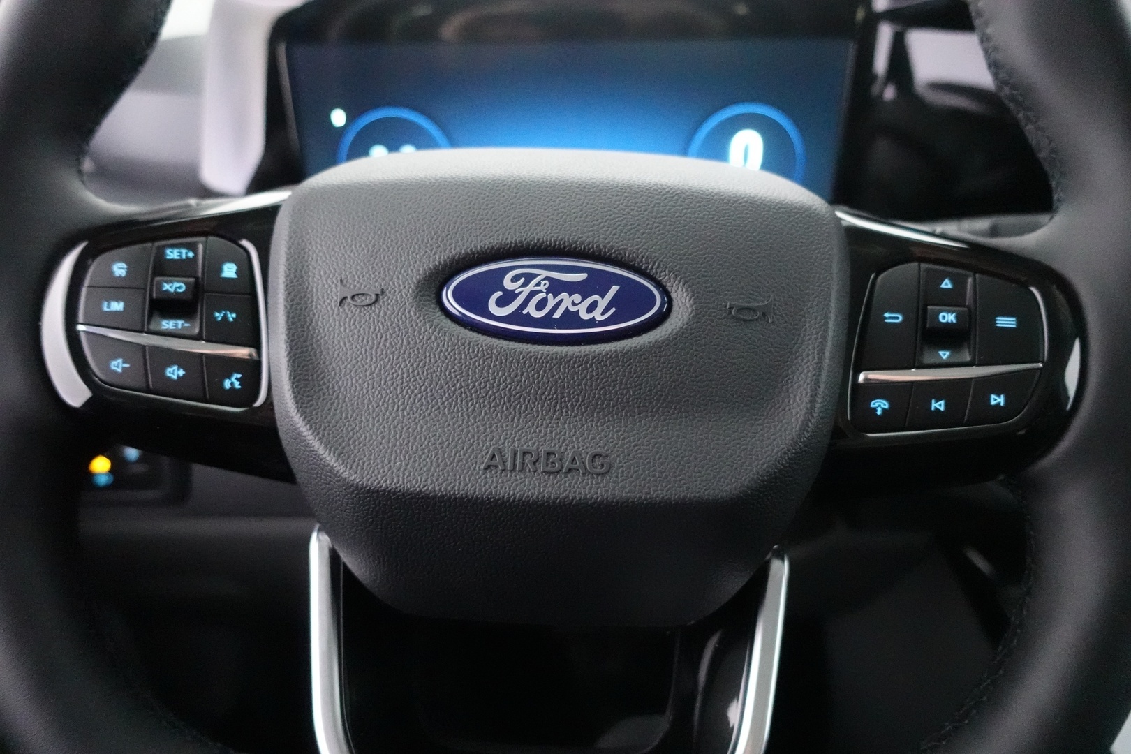 FORD TOURNEO CUSTOM 2026