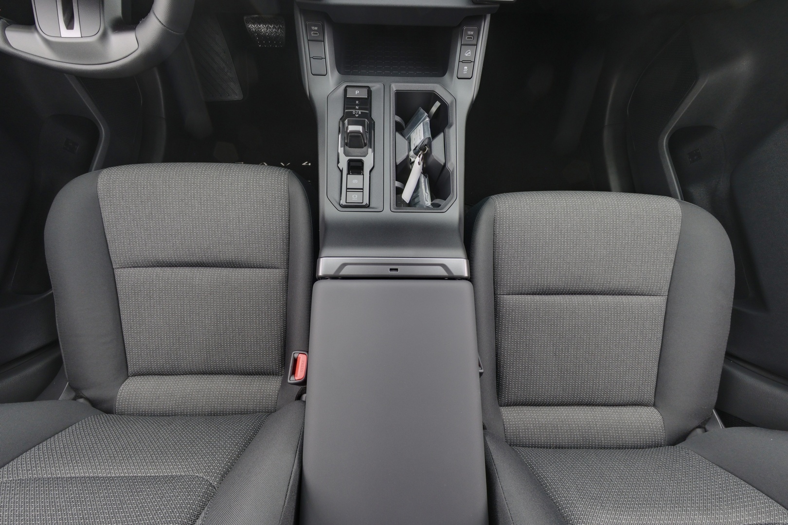 TOYOTA RAV4 2026