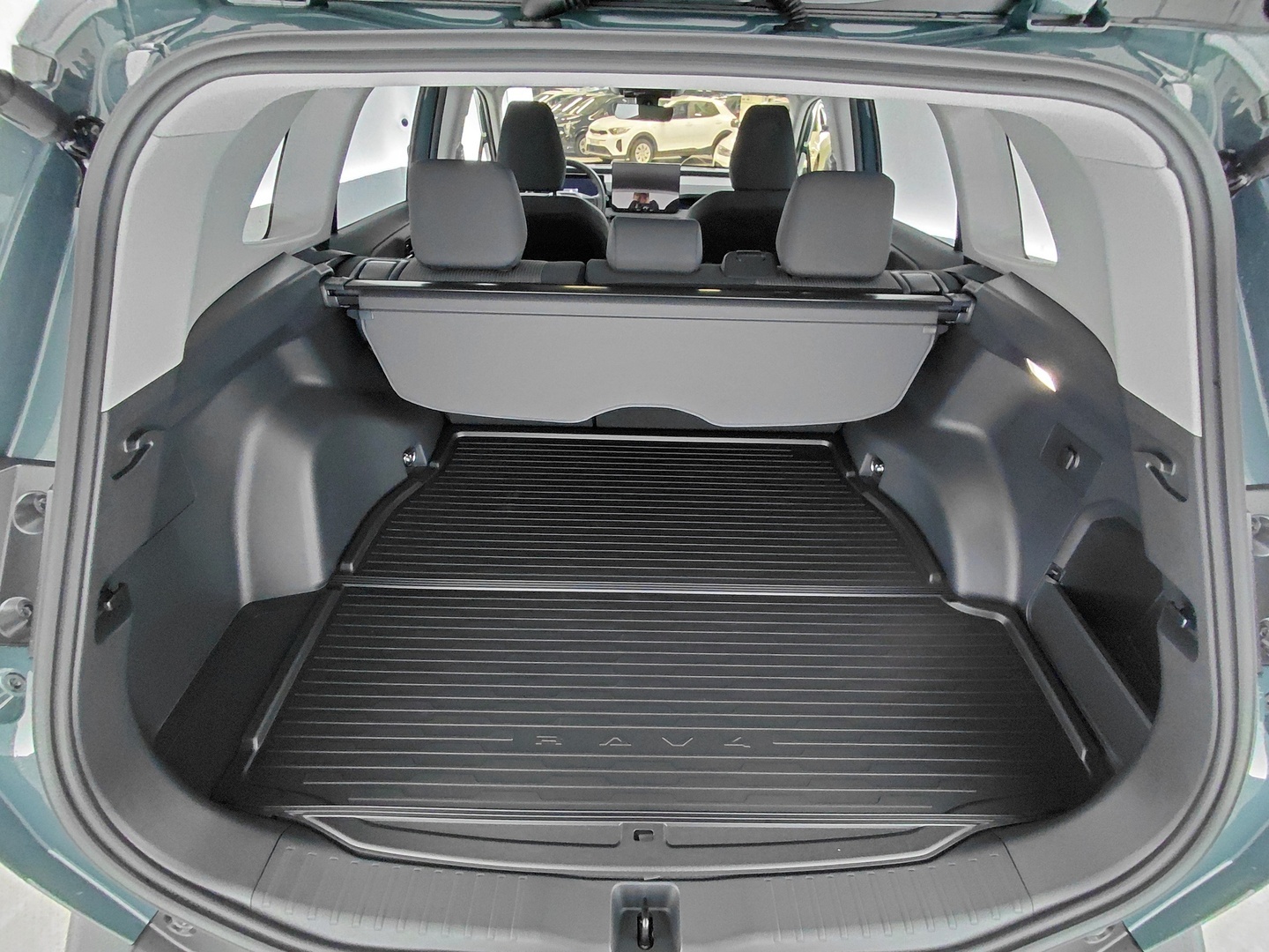 TOYOTA RAV4 2026