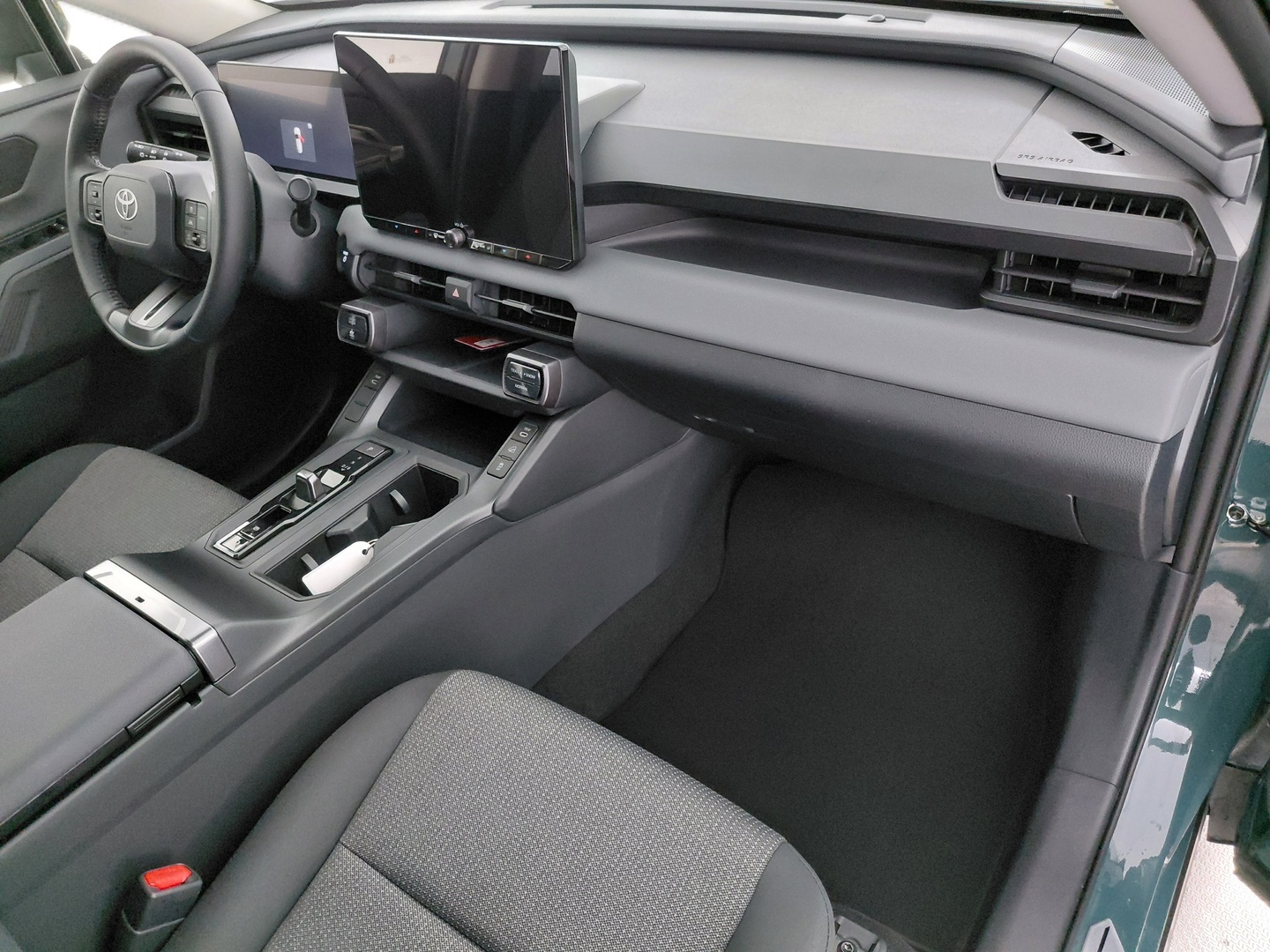 TOYOTA RAV4 2026