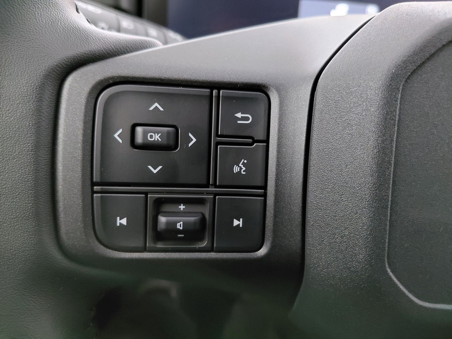 TOYOTA RAV4 2026