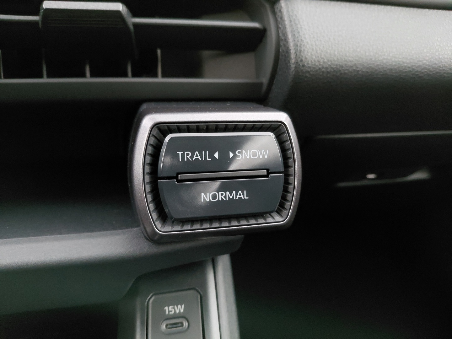 TOYOTA RAV4 2026
