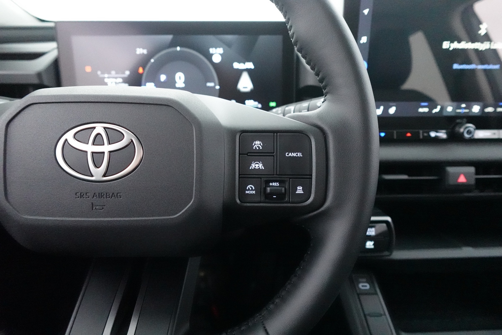 TOYOTA RAV4 2026