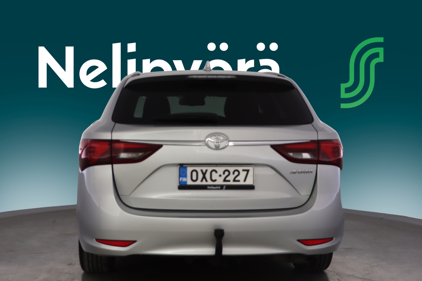 TOYOTA Avensis 2017