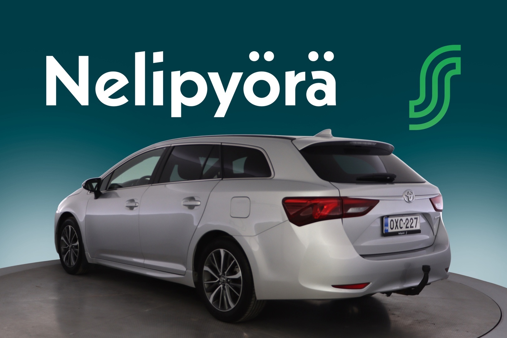 TOYOTA Avensis 2017