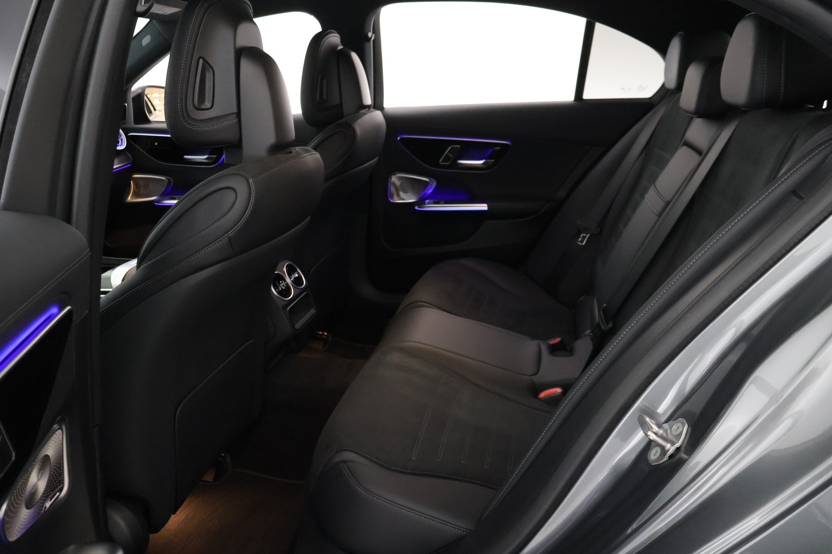 MERCEDES-BENZ C 2023