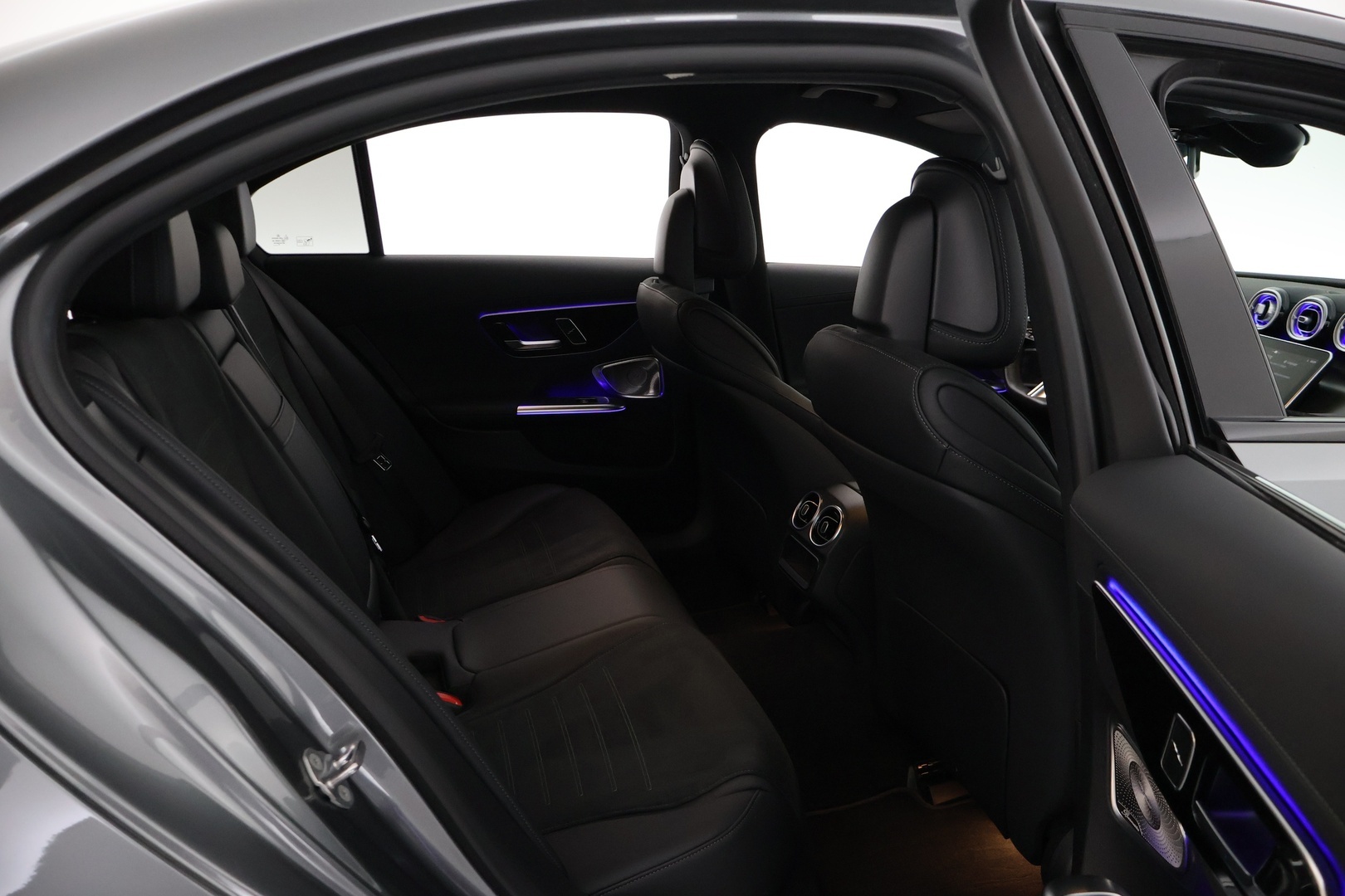 MERCEDES-BENZ C 2023