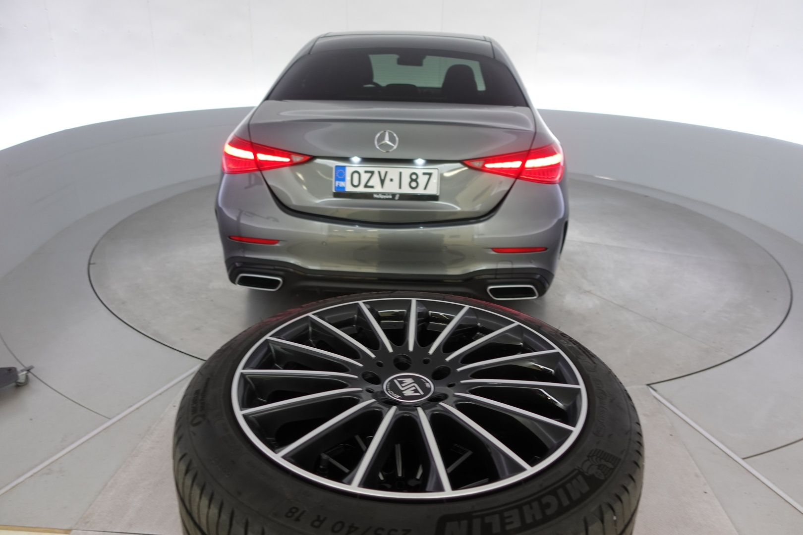 MERCEDES-BENZ C 2023