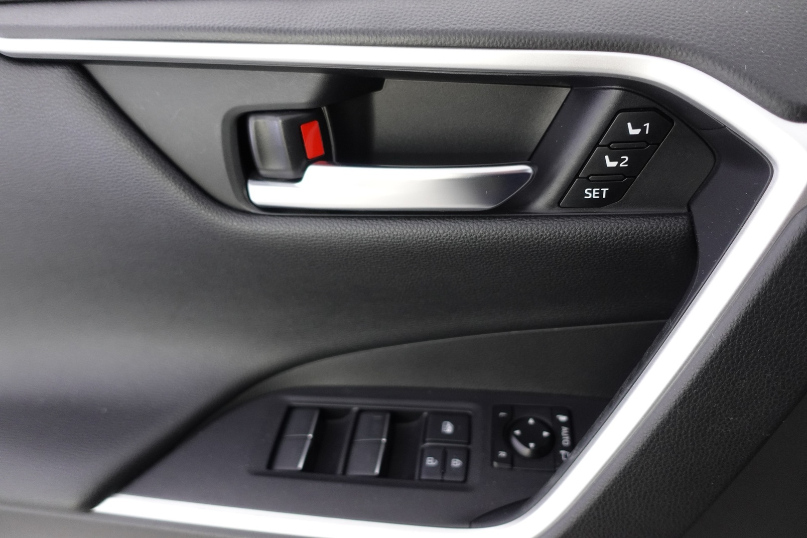 TOYOTA RAV4 Plug-in 2021