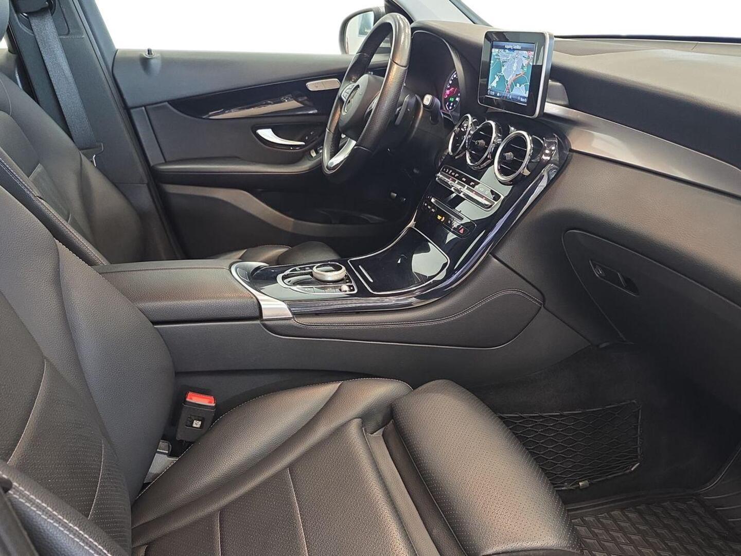 MERCEDES-BENZ GLC 20