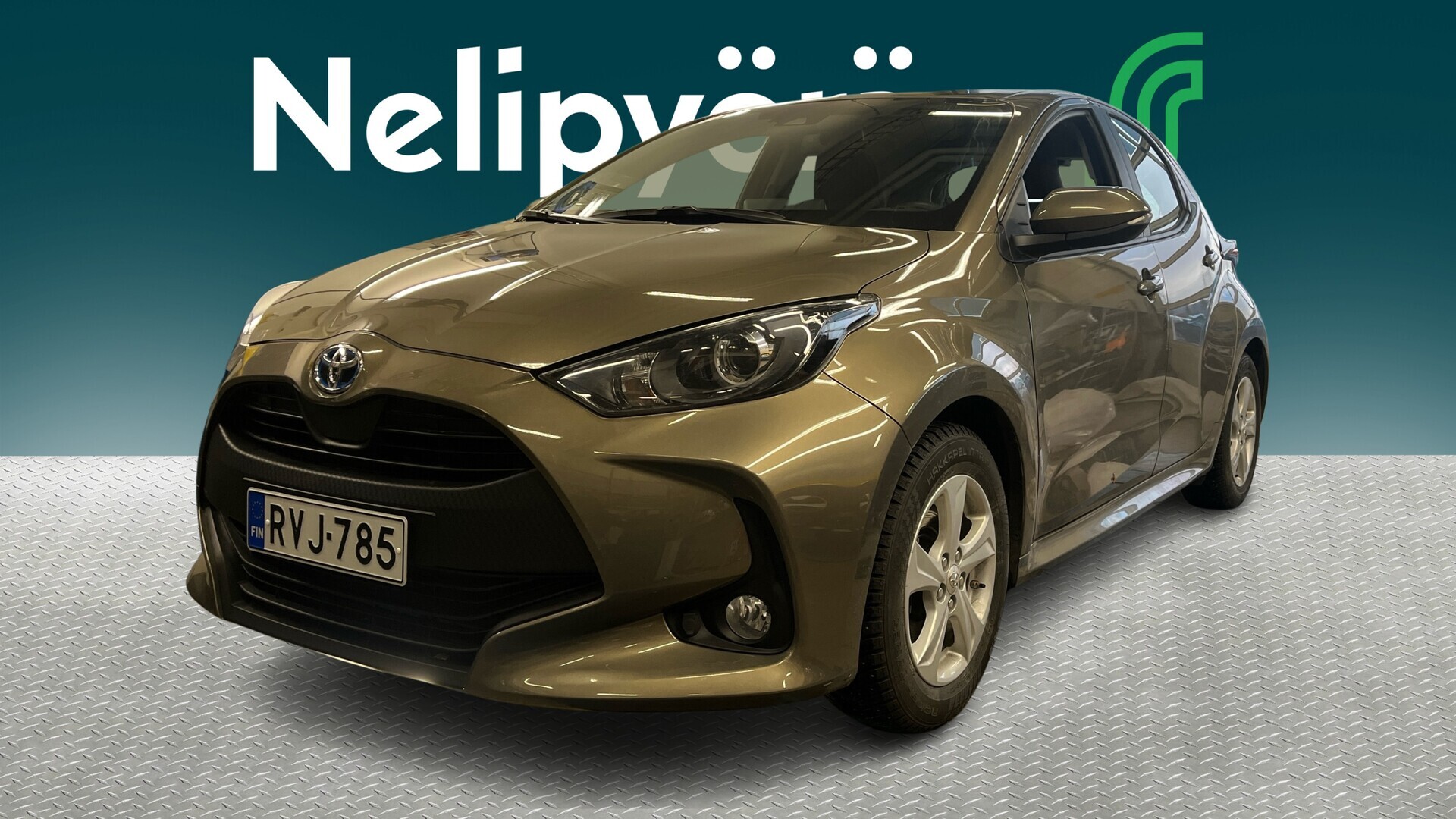 TOYOTA Yaris 2023