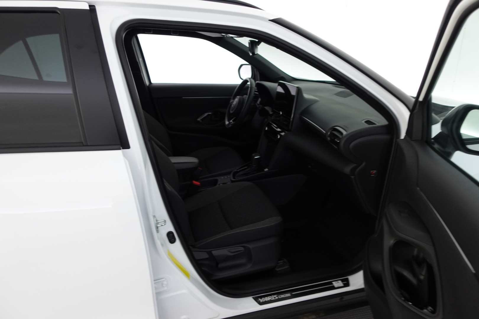TOYOTA Yaris Cross 2025