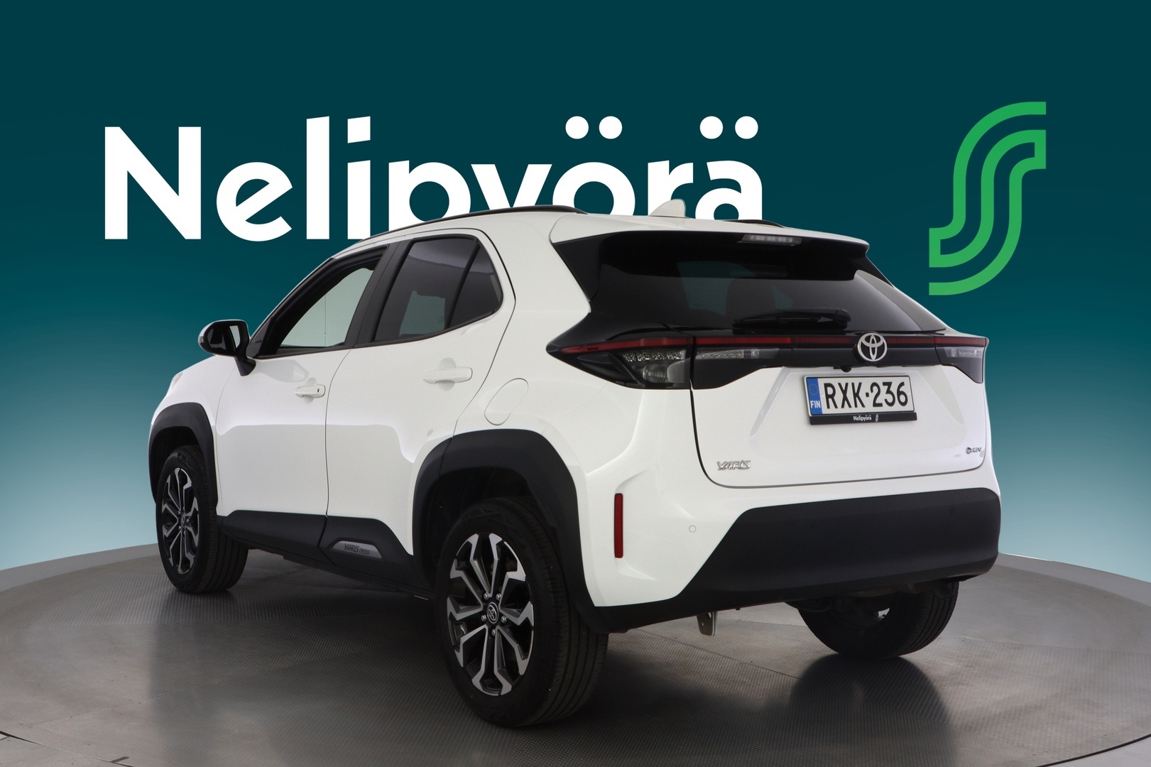 TOYOTA Yaris Cross 2025