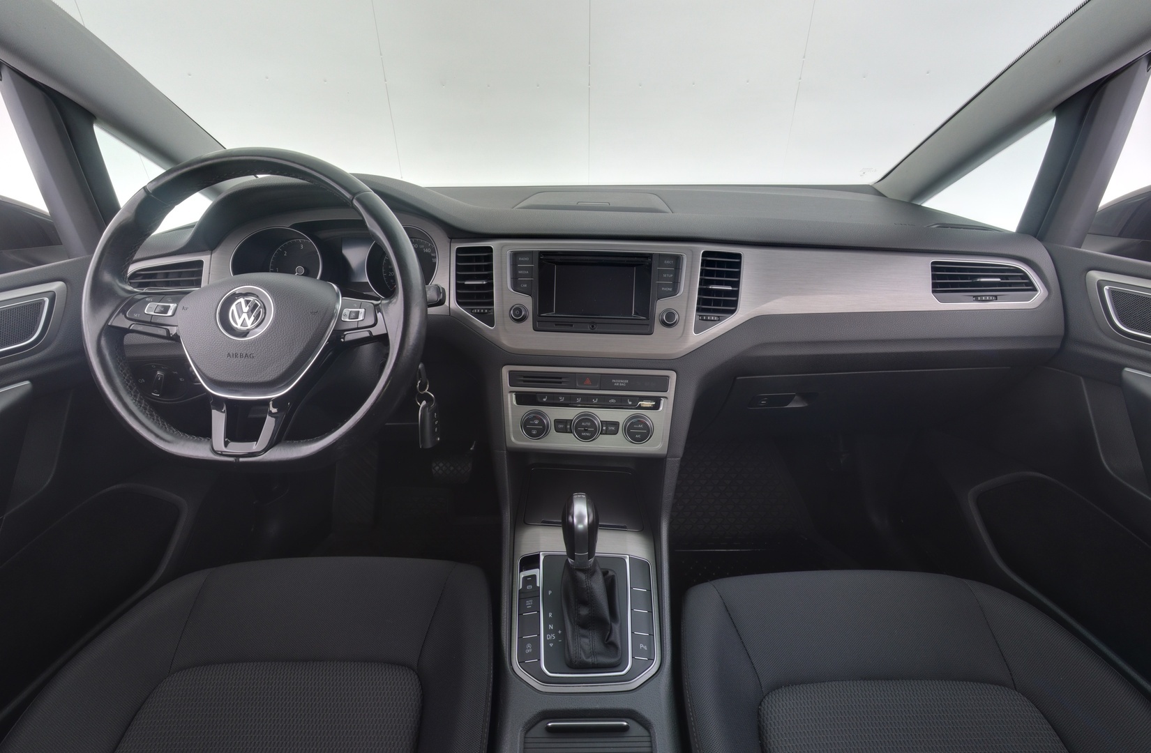 VOLKSWAGEN Golf Sportsvan 2016