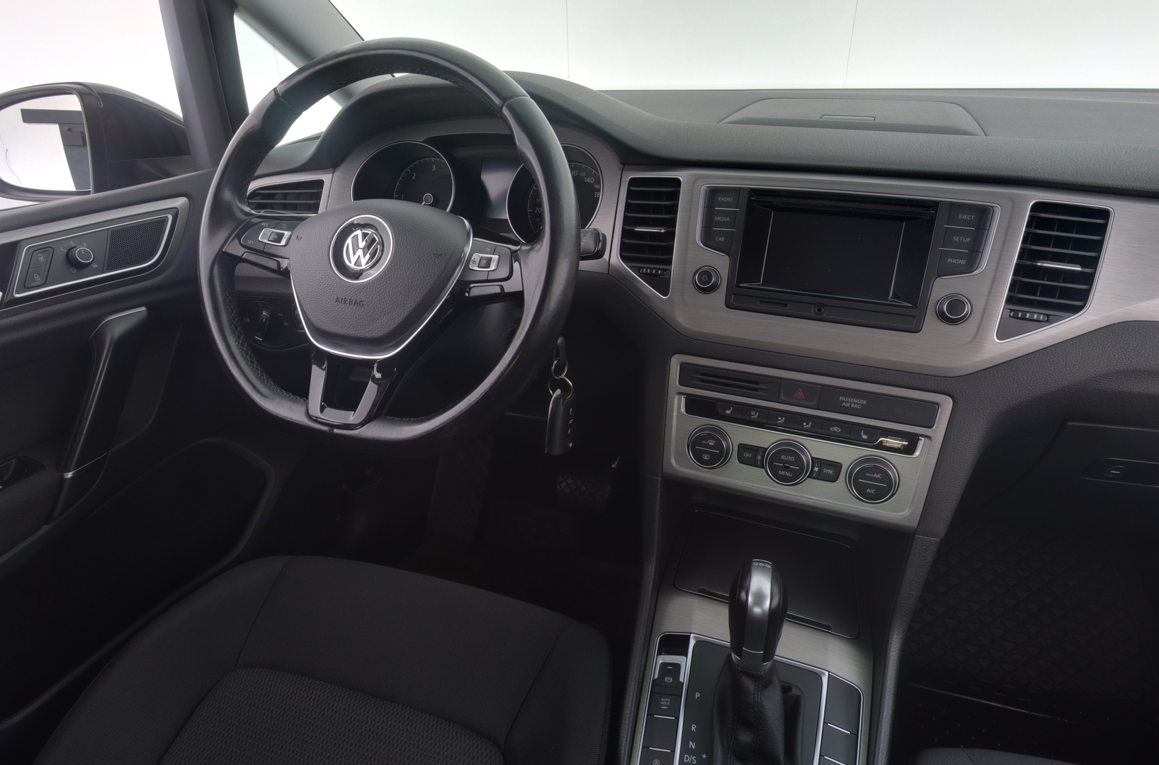 VOLKSWAGEN Golf Sportsvan 2016