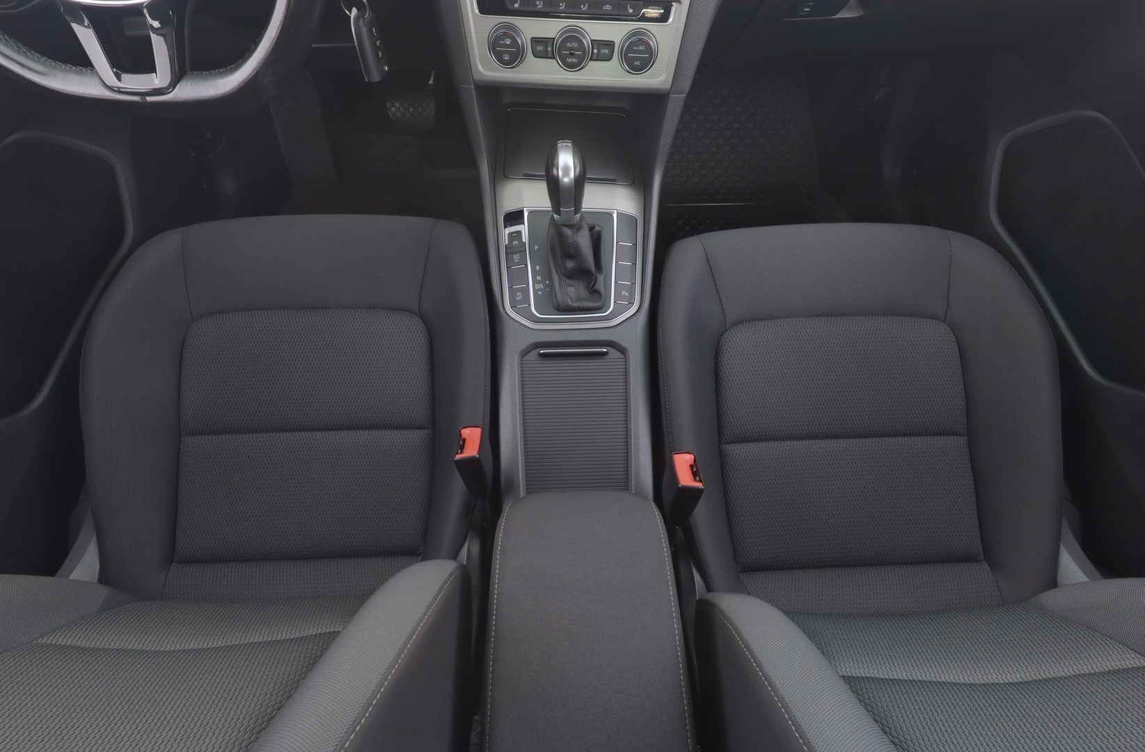 VOLKSWAGEN Golf Sportsvan 2016