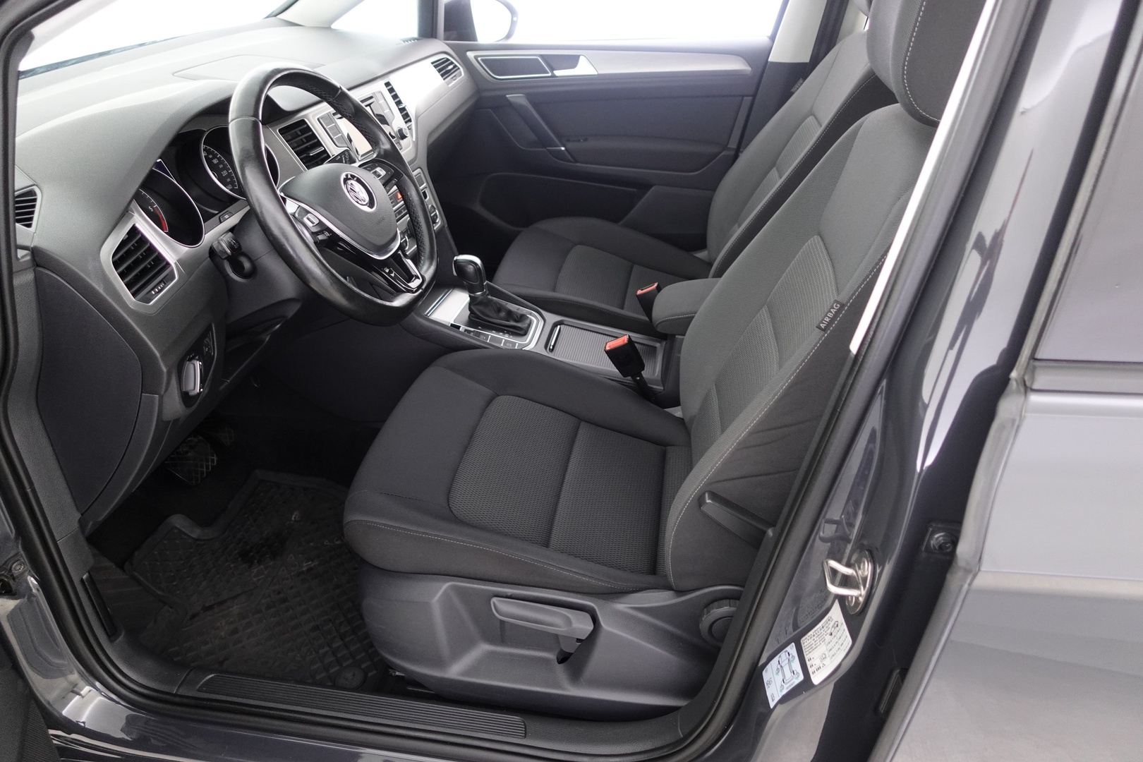 VOLKSWAGEN Golf Sportsvan 2016