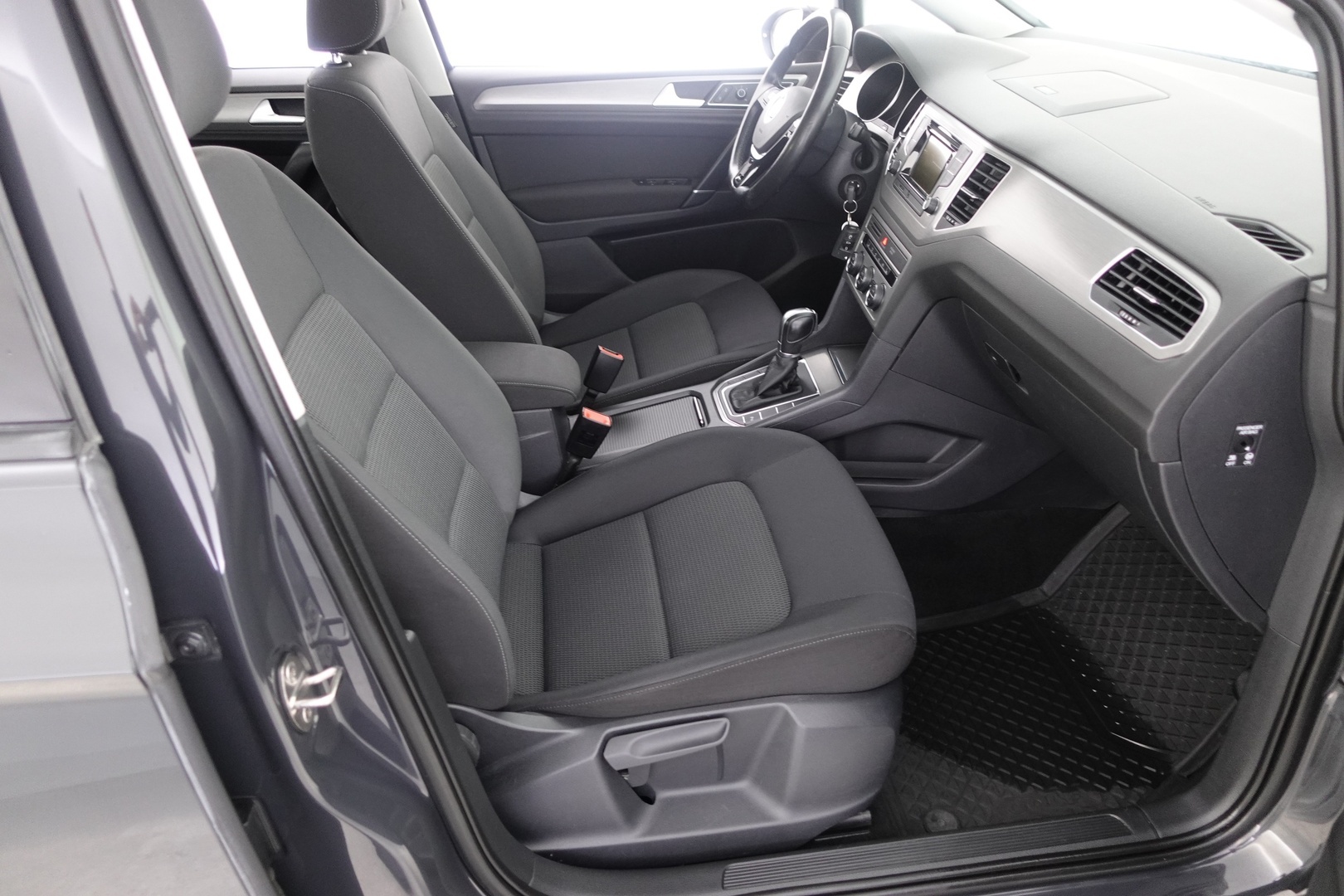 VOLKSWAGEN Golf Sportsvan 2016