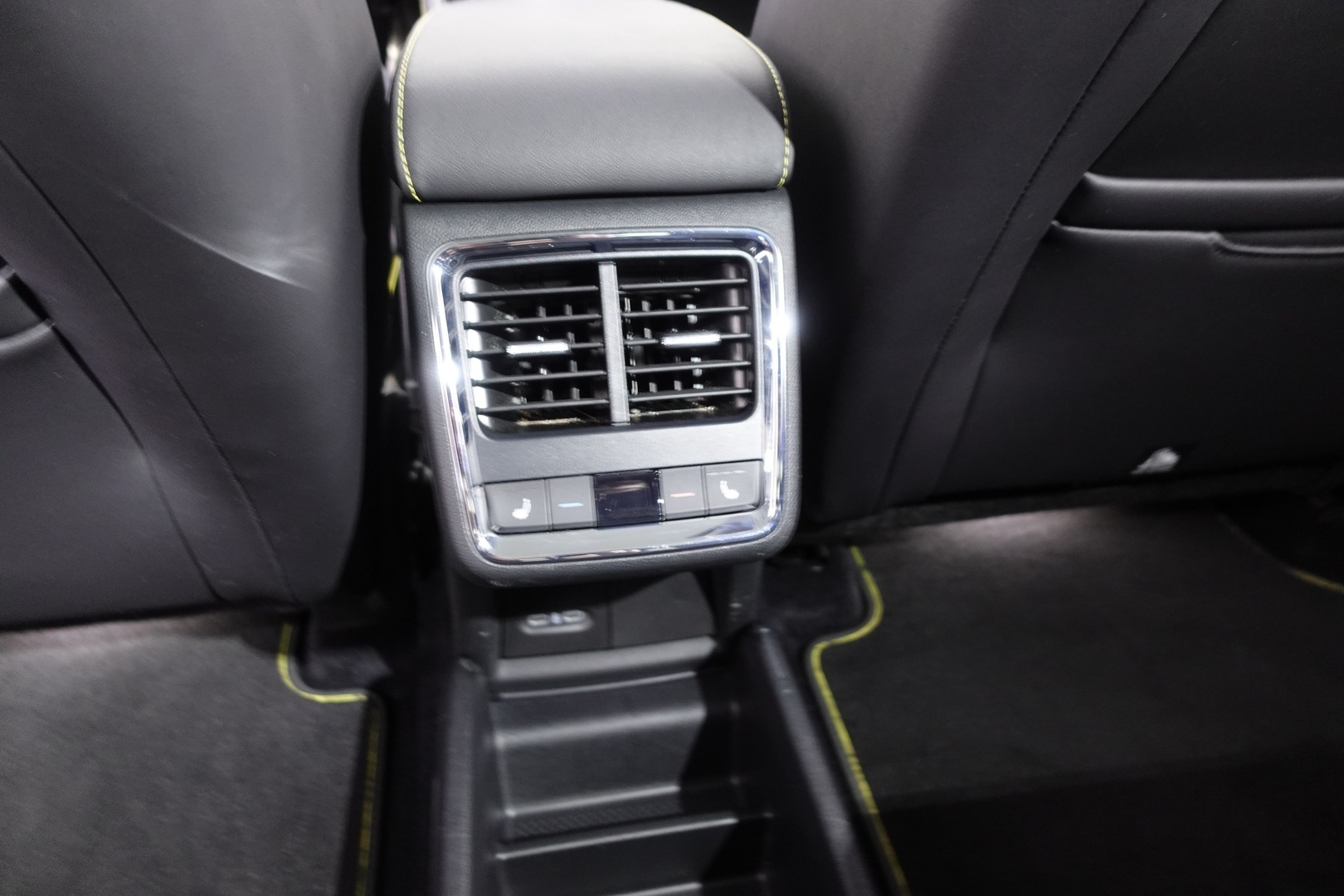 SKODA Enyaq 2022