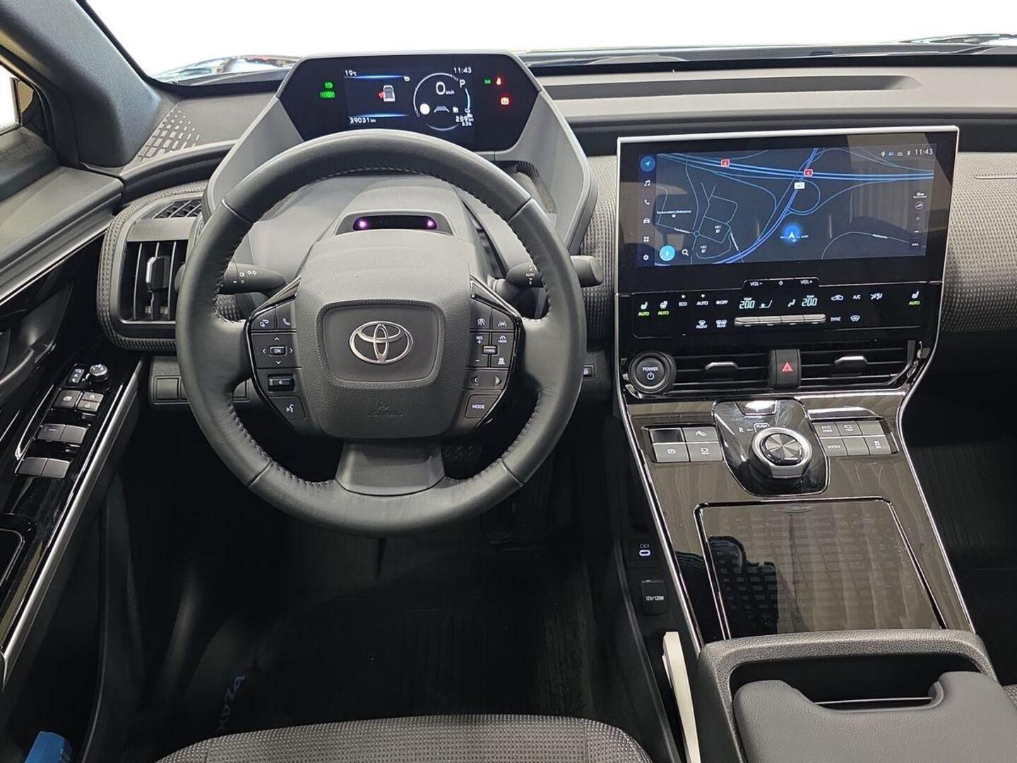 TOYOTA bZ4X 16