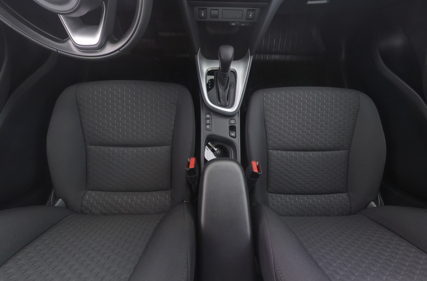 TOYOTA Yaris Cross 2025
