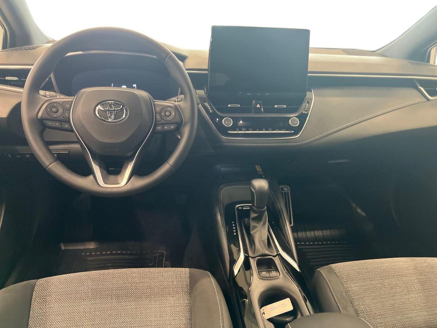 TOYOTA COROLLA 2025
