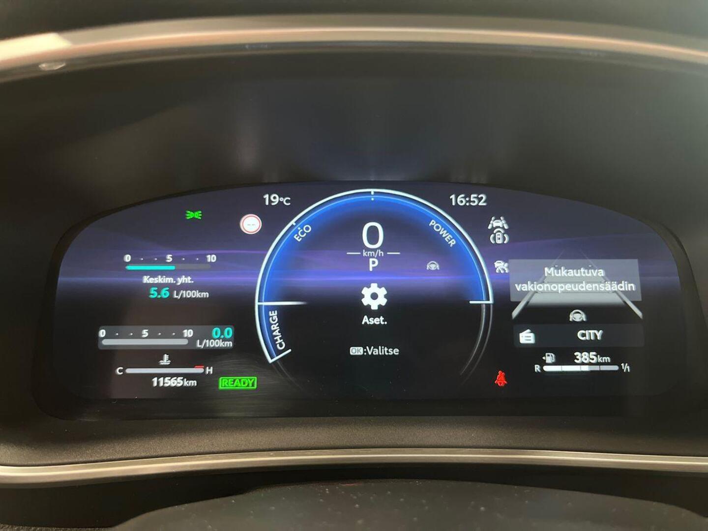 TOYOTA COROLLA 2025