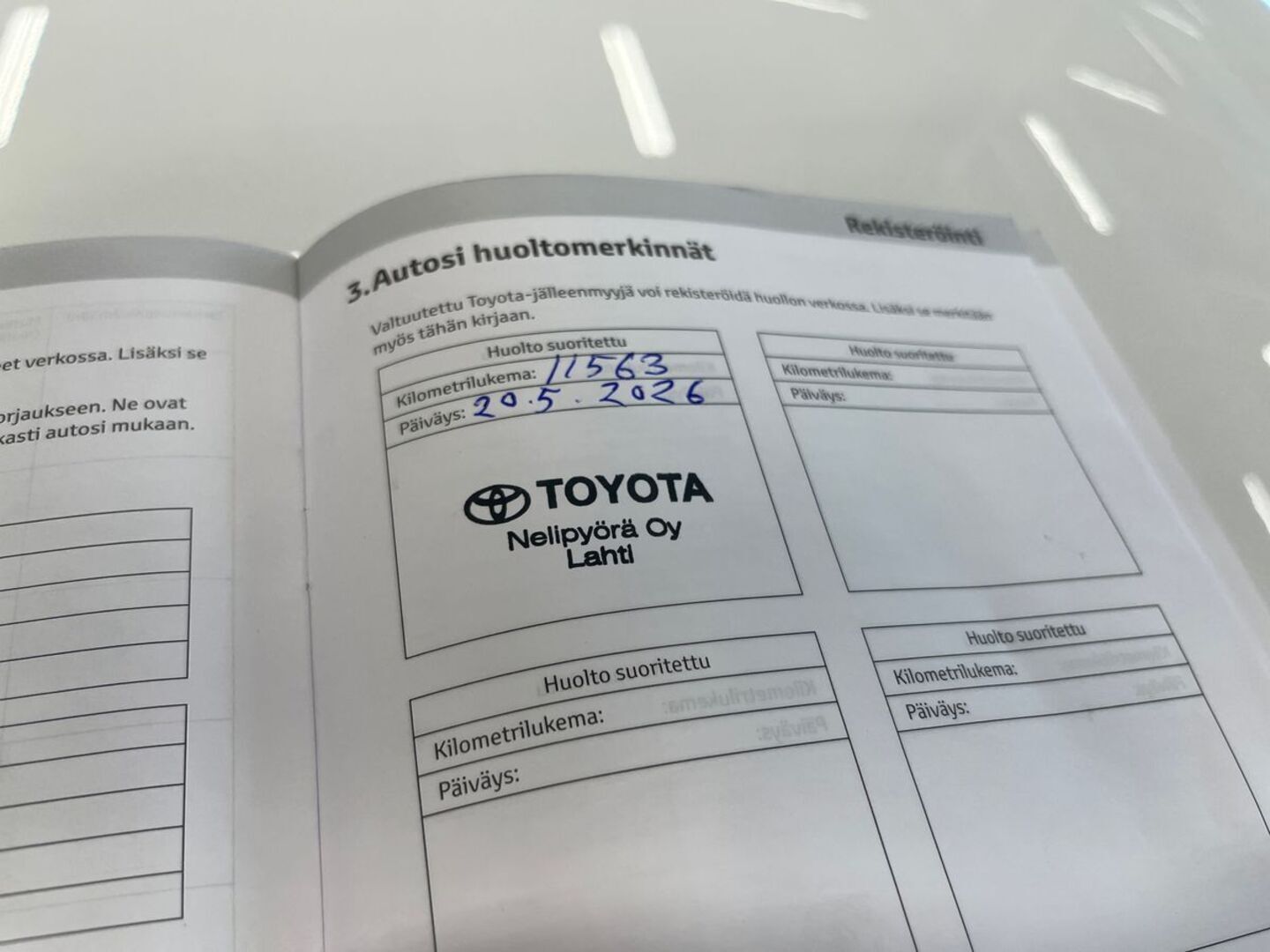 TOYOTA COROLLA 2025