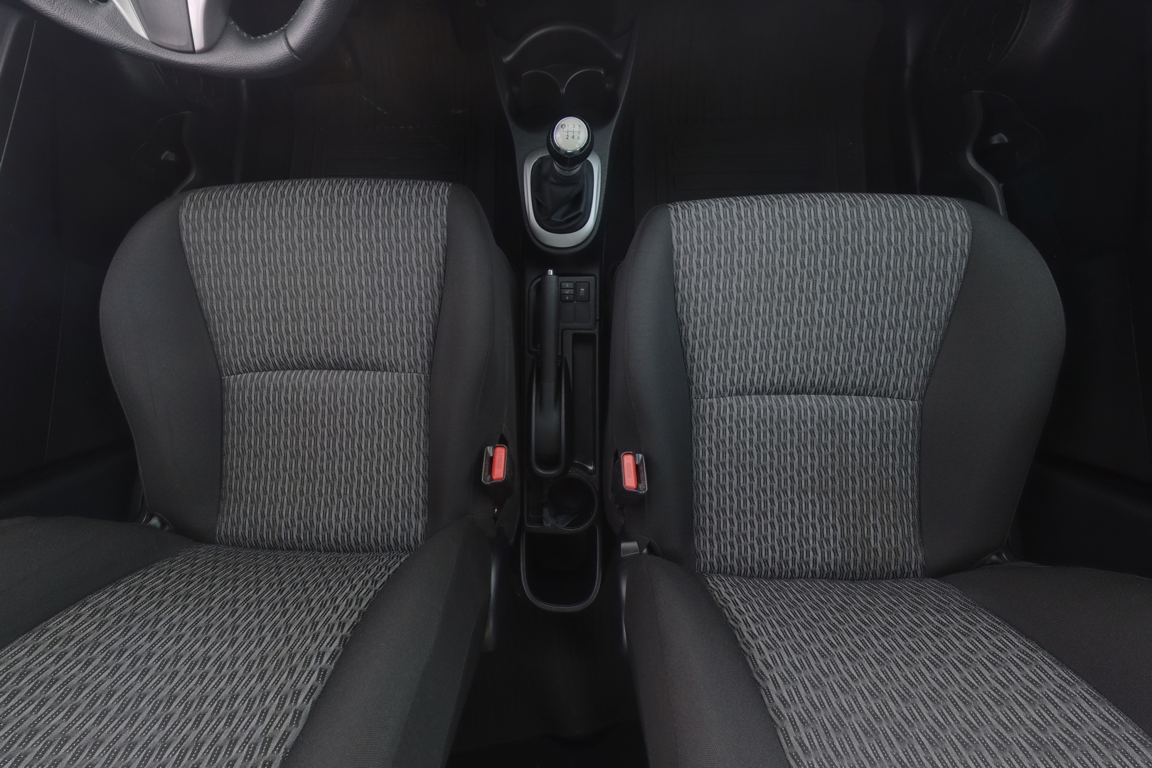 TOYOTA Yaris 2013