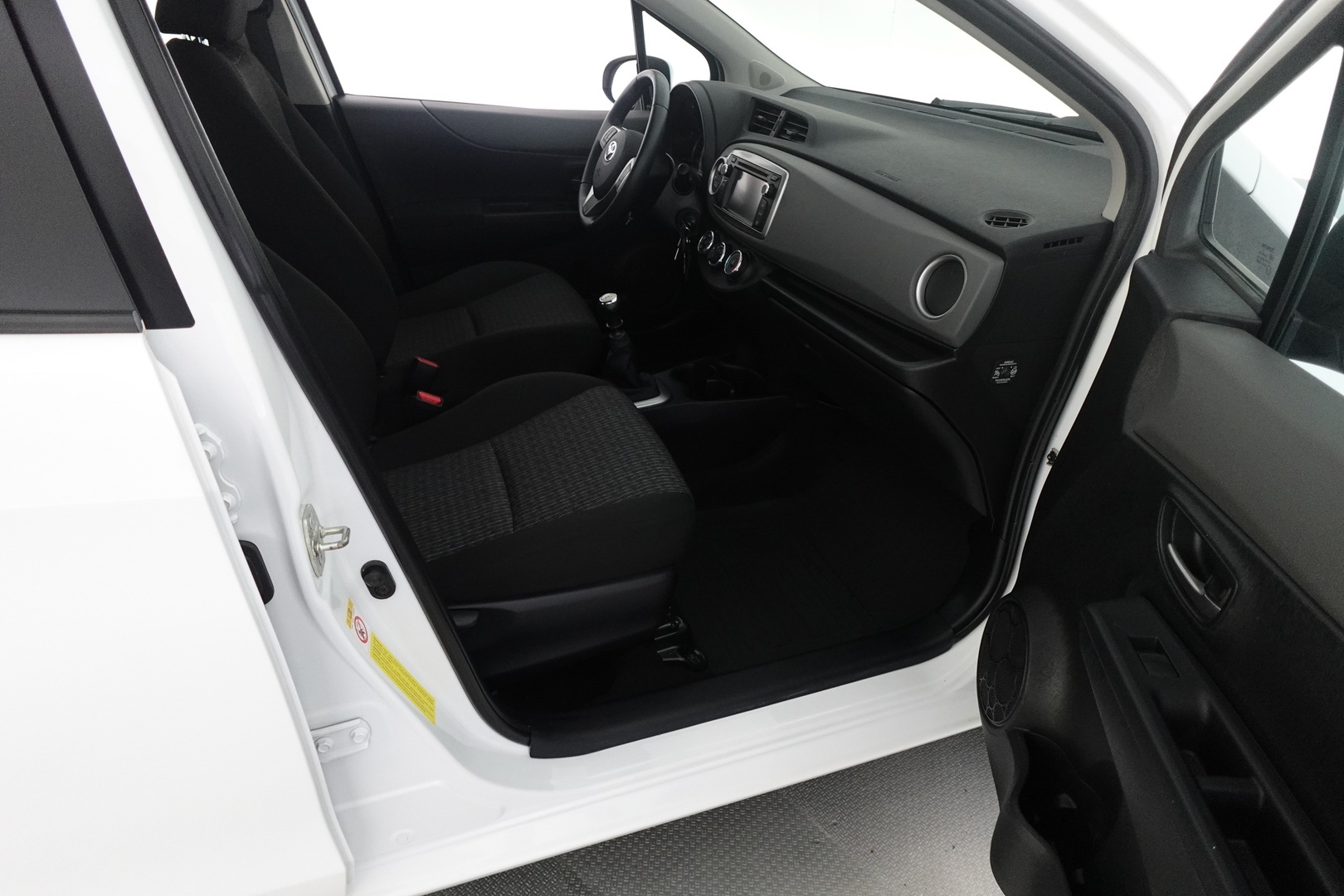TOYOTA Yaris 2013