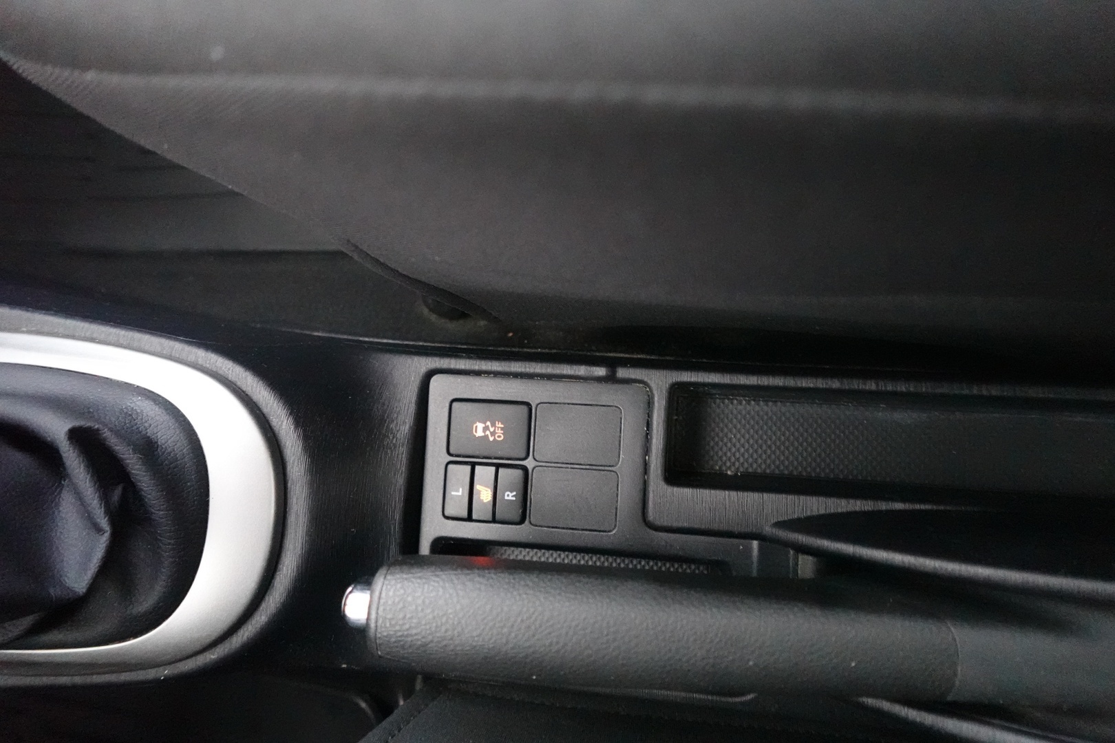 TOYOTA Yaris 2013