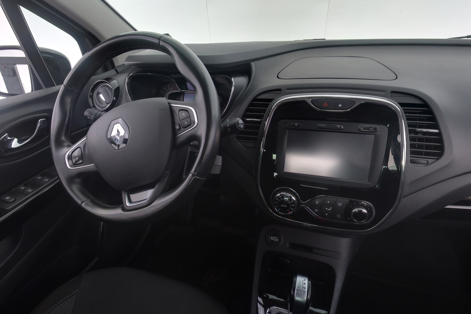 RENAULT Captur 2017