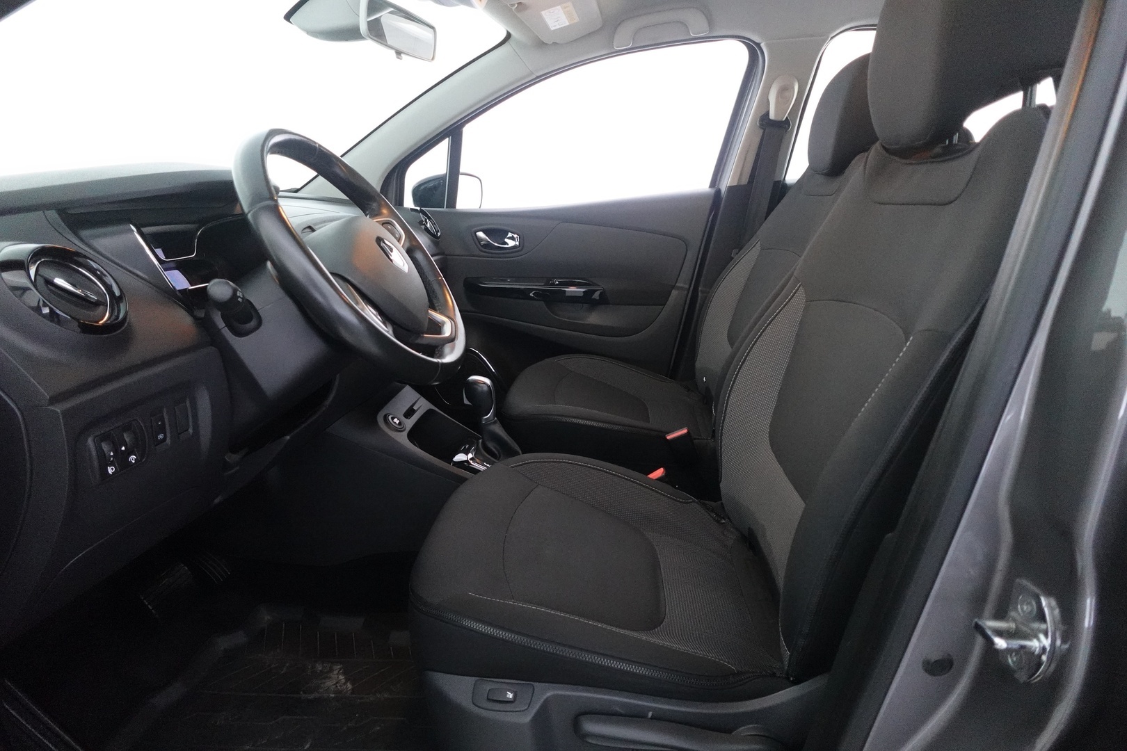 RENAULT Captur 2017