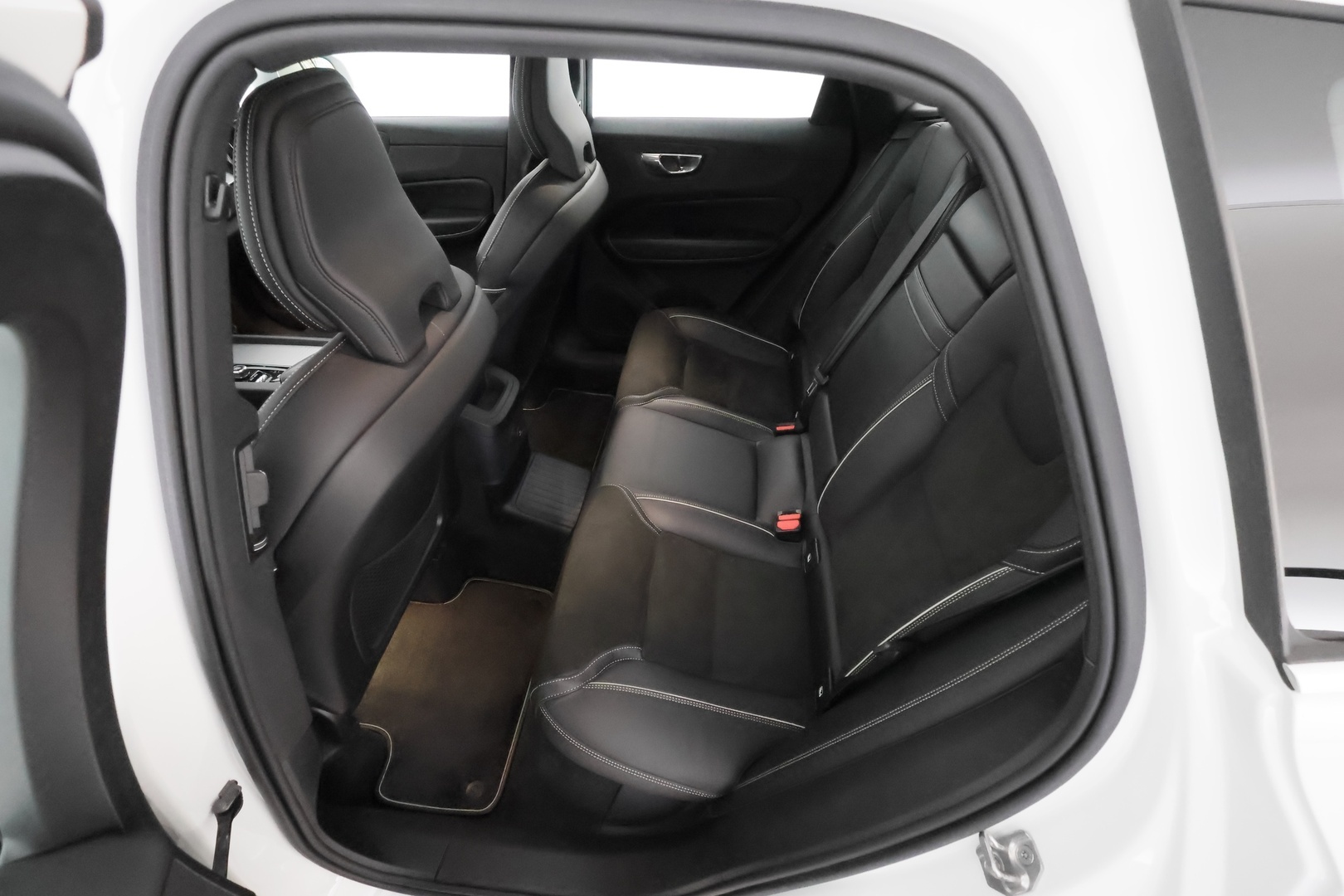 VOLVO XC60 2018