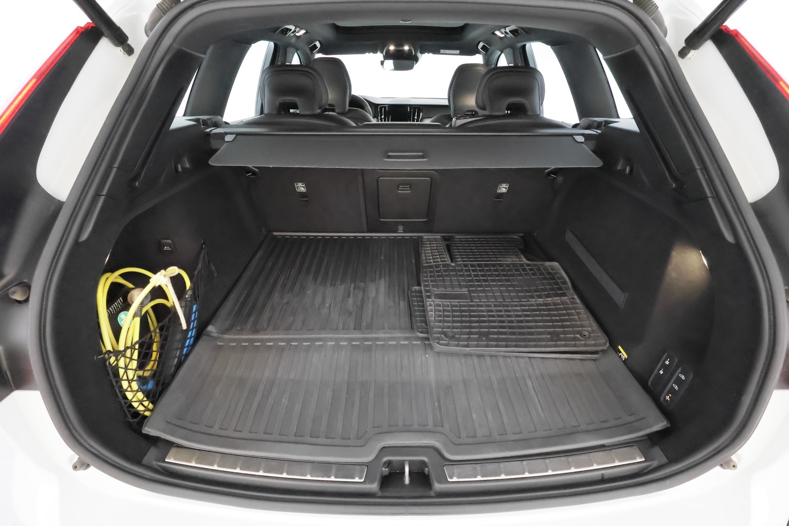 VOLVO XC60 2018