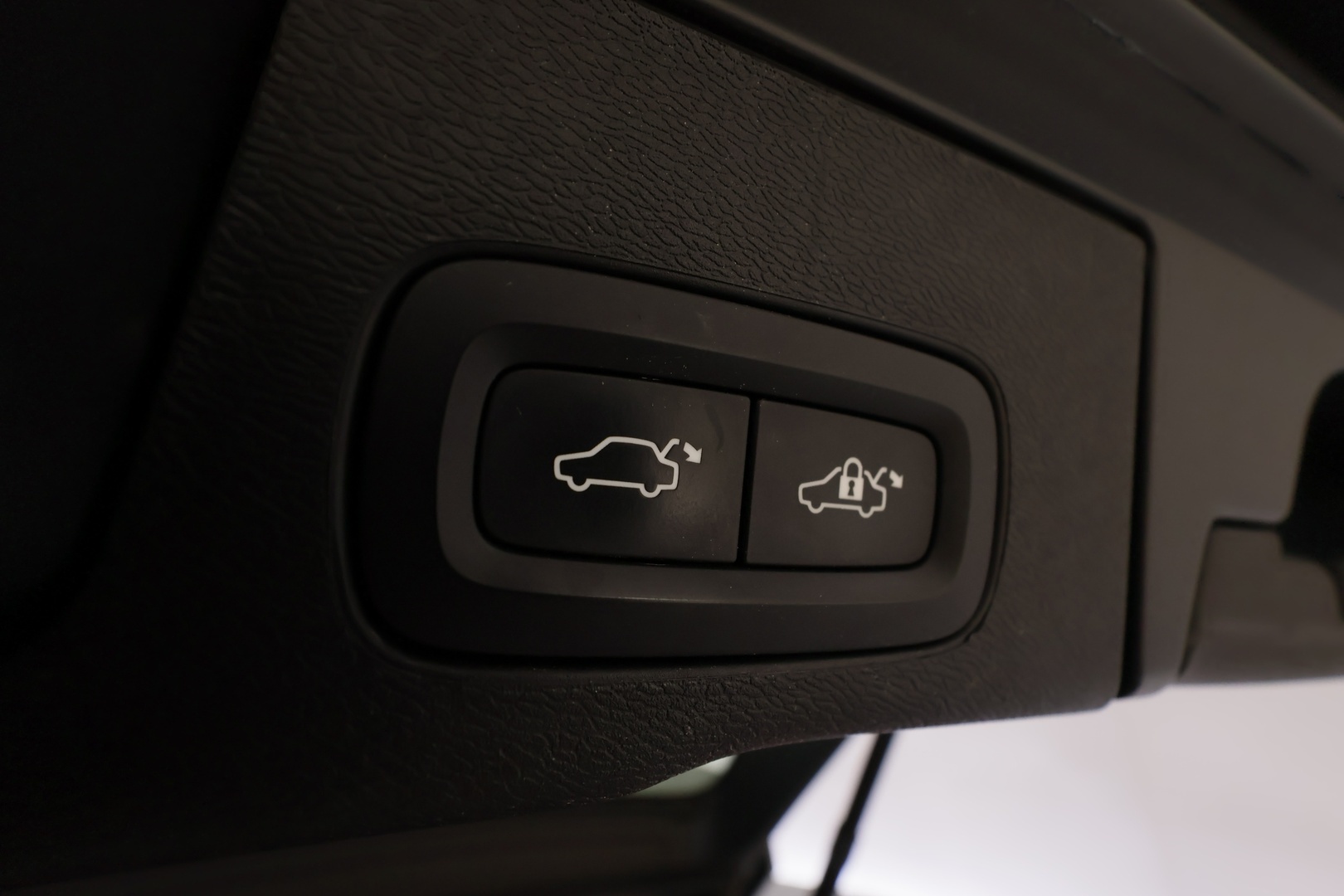VOLVO XC60 2018