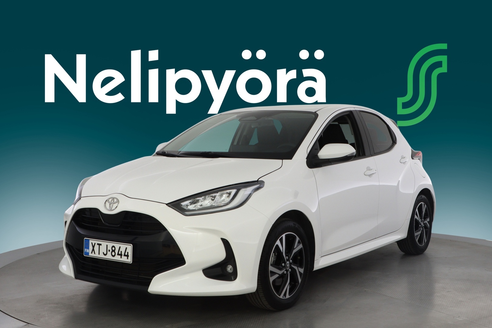 TOYOTA YARIS 2025