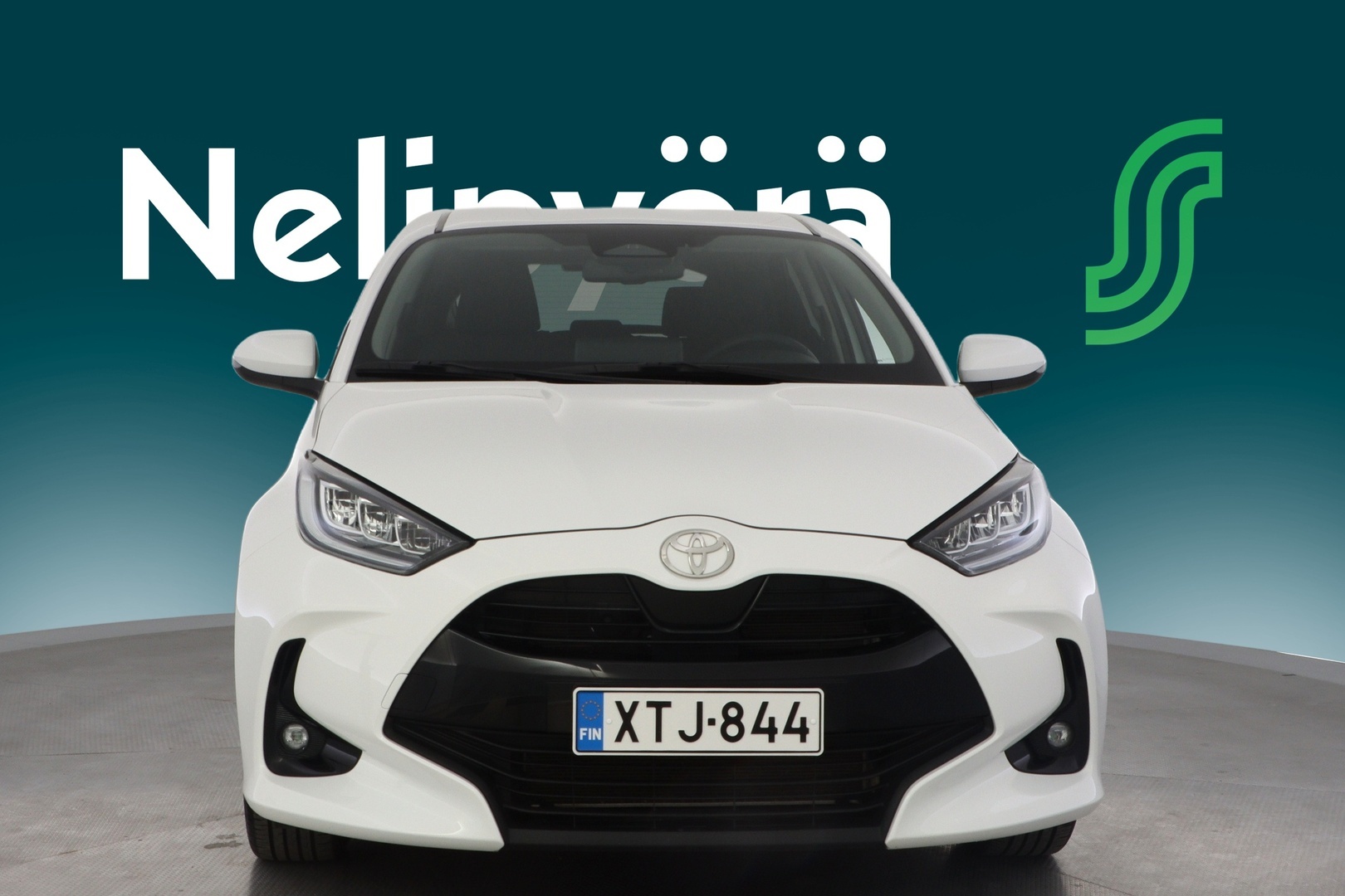 TOYOTA YARIS 2025