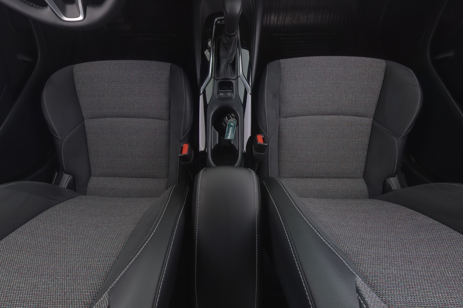 TOYOTA COROLLA 2025