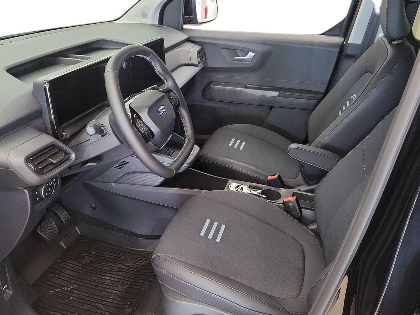 FORD TOURNEO COURIER 10