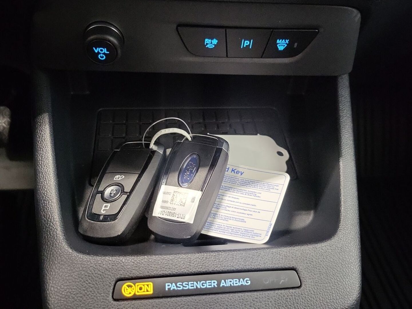FORD TOURNEO COURIER 20