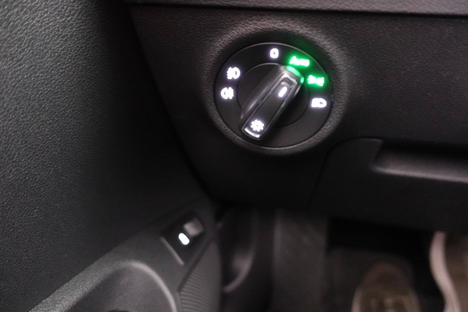 SKODA Karoq 2019
