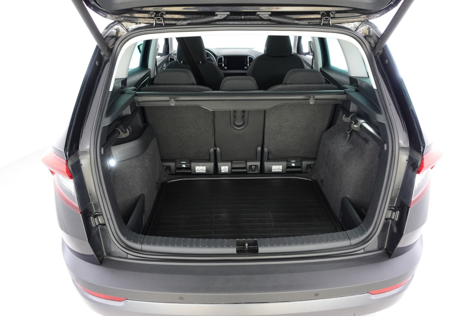 SKODA Karoq 2019