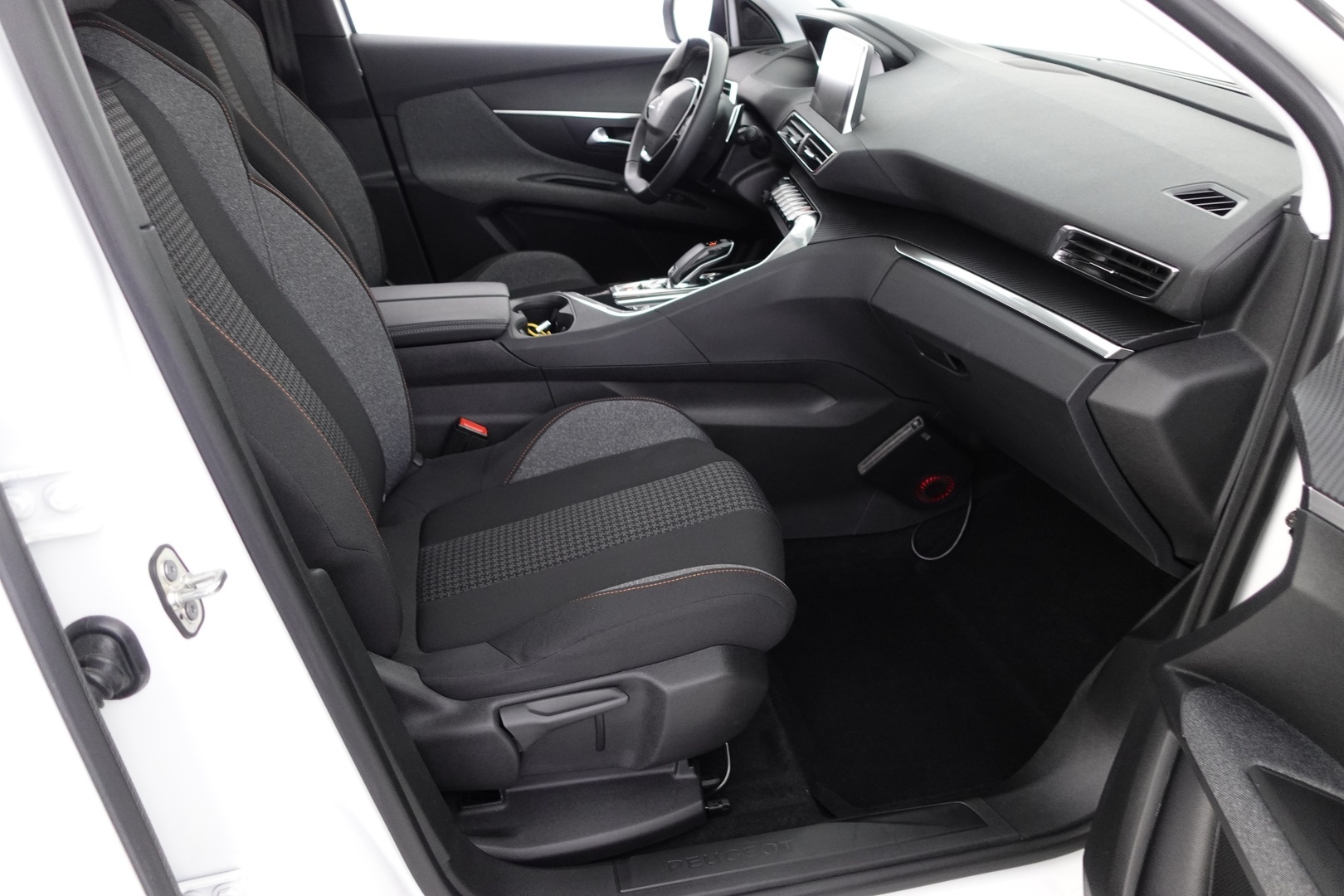 PEUGEOT 3008 2022