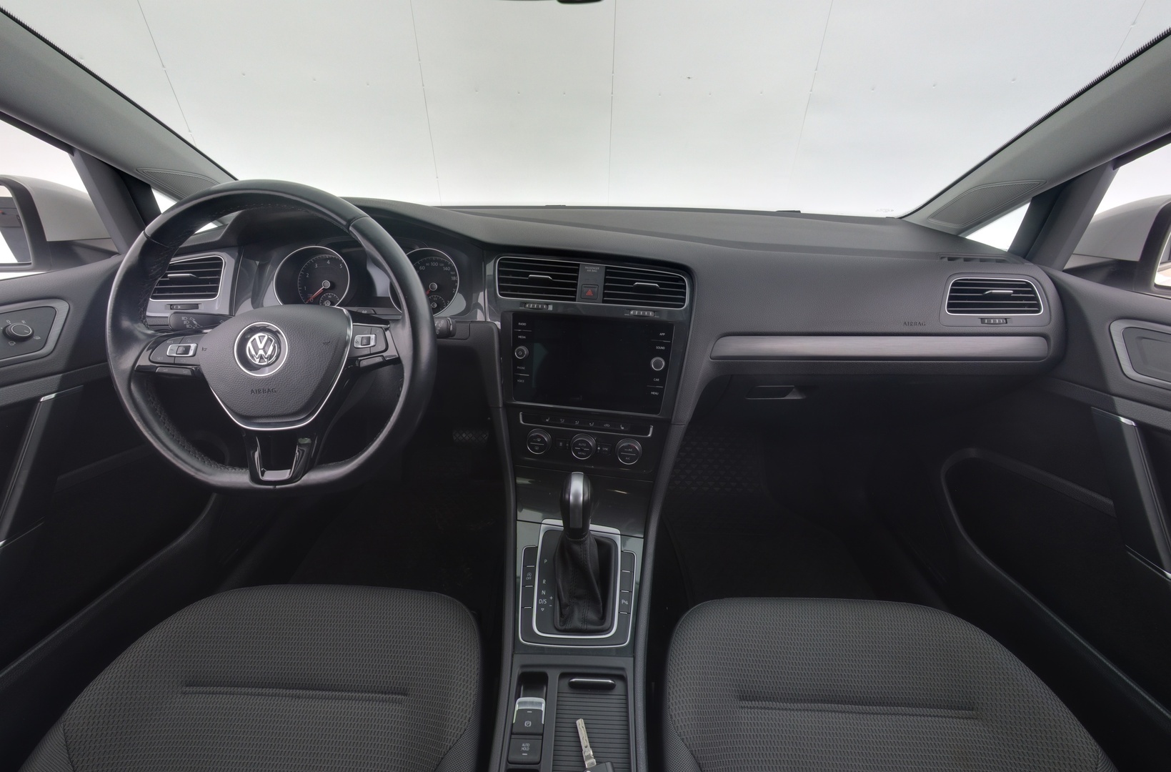 VOLKSWAGEN Golf 2020