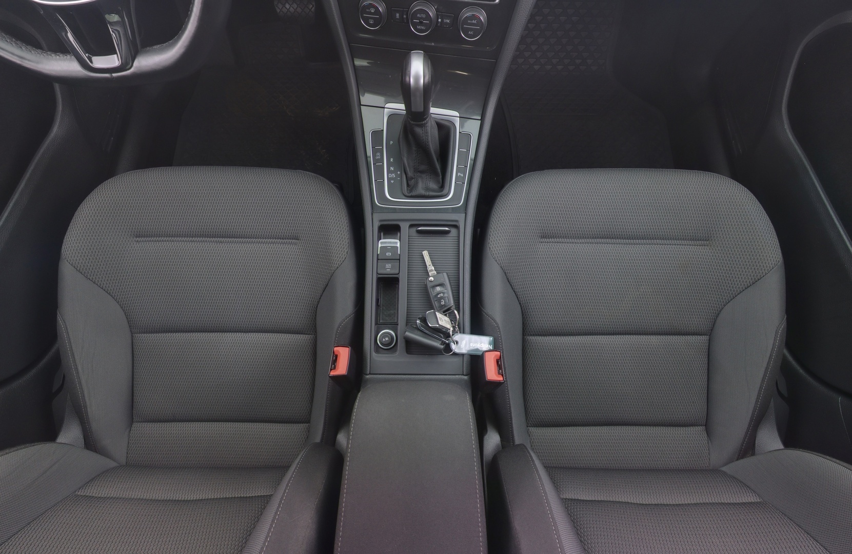 VOLKSWAGEN Golf 2020