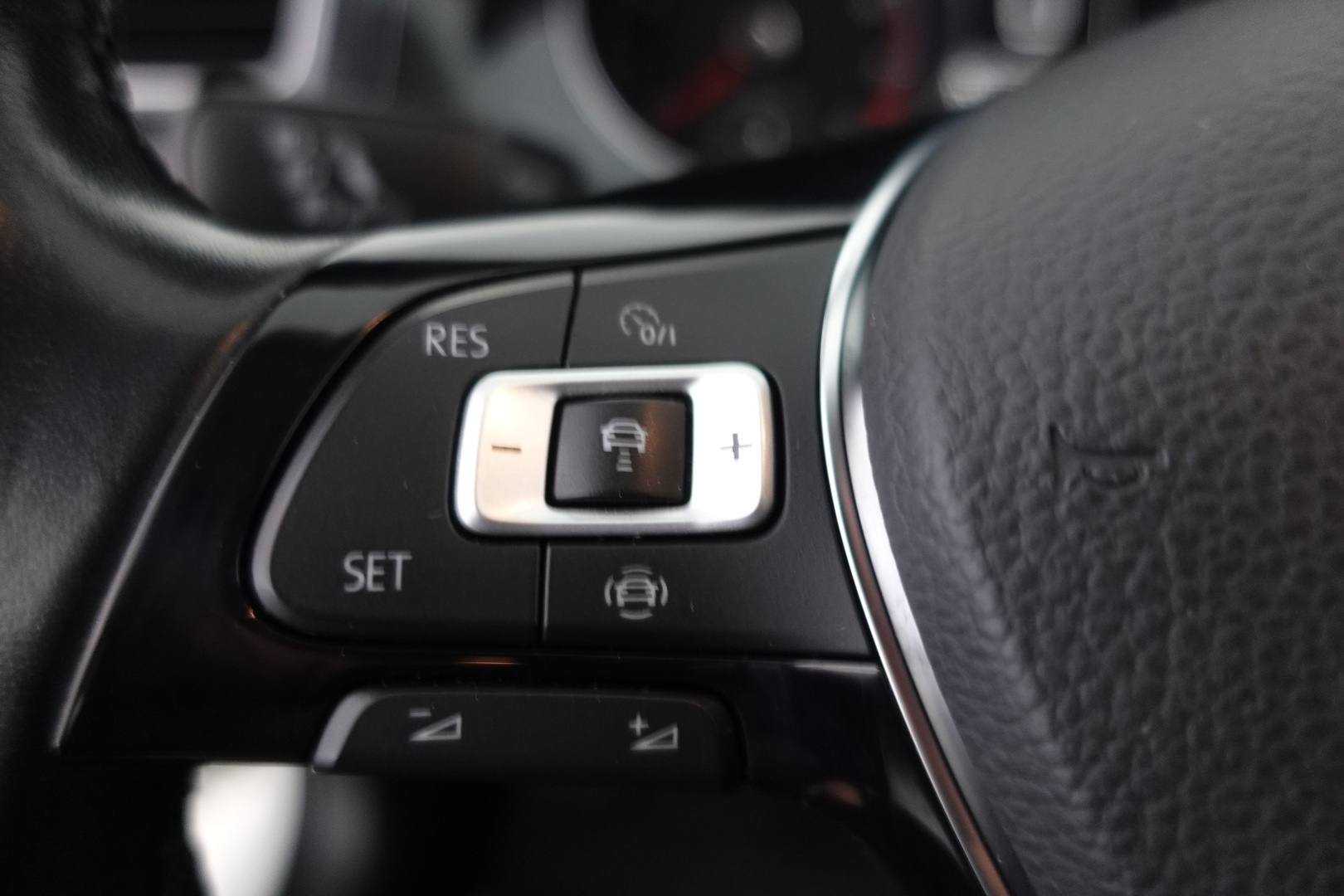 VOLKSWAGEN Golf 2020